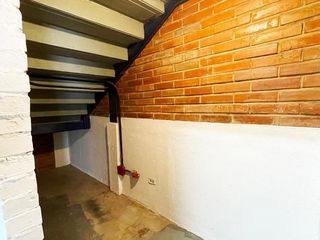 Foto 9 de ARRIENDO BODEGA / GALPÓN DE 400 M2 EN AV. GALO PLAZA LASSO