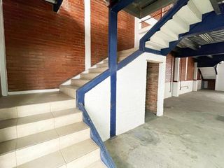 Foto 17 de ARRIENDO BODEGA / GALPÓN DE 400 M2 EN AV. GALO PLAZA LASSO