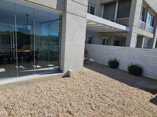 Foto 11 de Departamento en alquiler  Temporario   2 amb  PB con  jardin propio Costa Esmeralda  9621