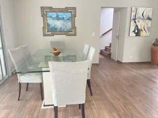 Foto 4 de Casa sobre laguna en Altamira