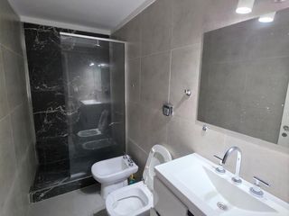 Foto 10 de Av. Hipólito Yrigoyen 9234
