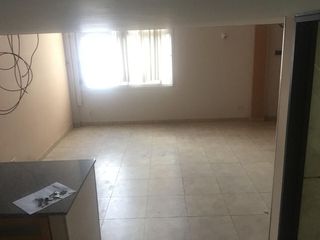 Foto 3 de Departamento - Banfield Este