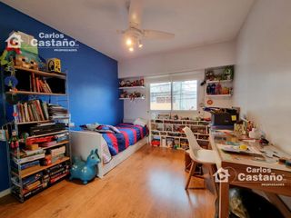 Foto 6 de Exc. Chalet en Esquina, Todo Reciclado a Nuevo con Detalles de Categoría