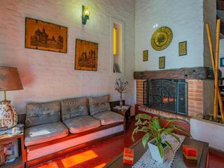 Foto 7 de Casa en venta - 3 Dormitorios 4 Baños - Mar del Plata