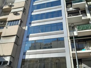 Foto 1 de Paraná y Santa Fé. Excelente oficina.