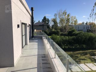 Foto 29 de Casa en Venta en San Eliseo Golf a estrenar