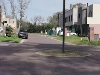 Foto 4 de Terreno en venta - 200Mts2 - Pilar