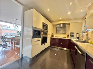 Foto 17 de SE ARRIENDA APARTAMENTO EN EL VIRREY 287m2 TERRAZA 90m2