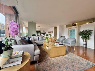 Foto 9 de SE ARRIENDA APARTAMENTO EN EL VIRREY 287m2 TERRAZA 90m2