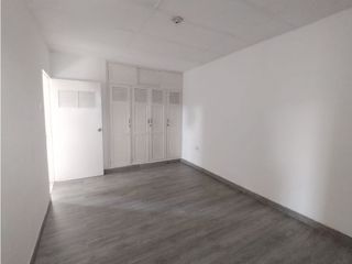 Foto 17 de APARTAMENTO EN ARRIENDO EN CIUDAD JARDIN PISO 2