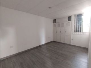 Foto 11 de APARTAMENTO EN ARRIENDO EN CIUDAD JARDIN PISO 2