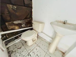 Foto 8 de Guayaquil Urdesa, Local Comercial  en Renta, 15m2, 1 Ambiente