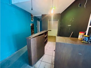 Foto 5 de Guayaquil  Urdesa, Local Comercial en Renta, 39m2, 2 Ambientes