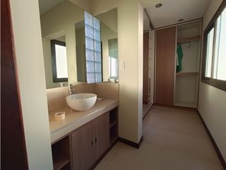 Foto 13 de Rodriguez Damonte Alquila Casa con Piscina en Barrio La Bastilla
