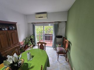 Foto 5 de VENTA DEPARTAMENTO 3 AMBIENTES MONTE CASTRO BALCON