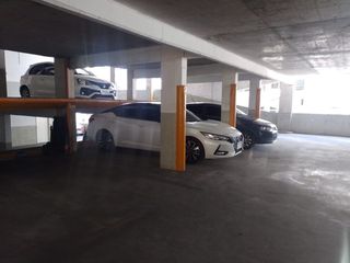 Foto 1 de Cochera en venta en Micro Centro