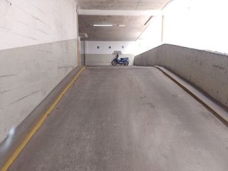 Foto 5 de Cochera en venta en Micro Centro