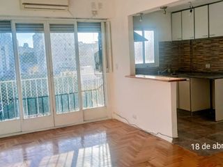 Foto 1 de DEPARTAMENTO 3 AMB. ALQUILER BALVANERA CON BALCÓN