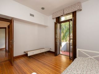 Foto 31 de Casa 7 ambientes alquiler Belgrano R jardín pileta