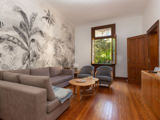 Foto 4 de Casa 7 ambientes alquiler Belgrano R jardín pileta