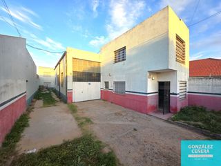 Foto 1 de Galpón en alquiler de 380m2 ubicado en Villa Mitre