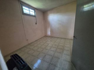 Foto 21 de Venta de Casa, salón comercial, galpón y 2 dptos,