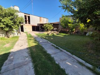 Foto 31 de Venta de Casa, salón comercial, galpón y 2 dptos,