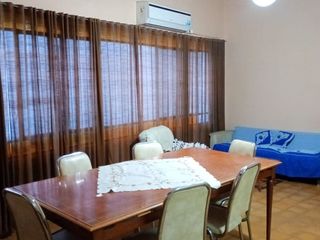 Foto 6 de Venta de Casa, salón comercial, galpón y 2 dptos,
