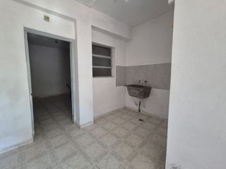 Foto 22 de Venta de Casa, salón comercial, galpón y 2 dptos,