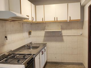 Foto 1 de ALQUILER- DEPARTAMENTO 2 AMBIENTES C/PATIO -BOEDO