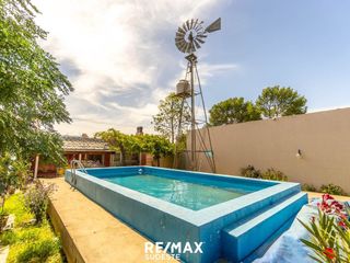 Foto 29 de VENTA CASA 4 AMBIENTES  CON AMPLIO JARDIN Y PILETA