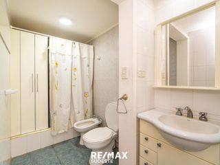 Foto 12 de VENTA CASA 4 AMBIENTES  CON AMPLIO JARDIN Y PILETA