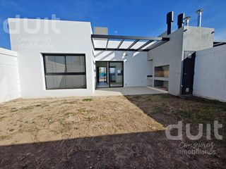 Foto 14 de Venta Duplex de 2 dormitorios! San Ignacio Village. EXCELENTE INVERSION!