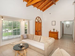 Foto 2 de Venta casa Maschwitz Privado Apto credito