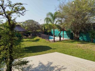 Foto 4 de CASA C/ MUEBLES, DOS DORM, PILETA Y GRAN PATIO-ALQ
