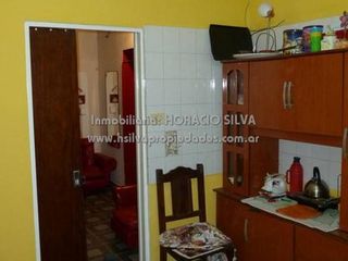 Foto 7 de Vivienda Multifamliar (Dos Deptos.) / Valentin Alsina