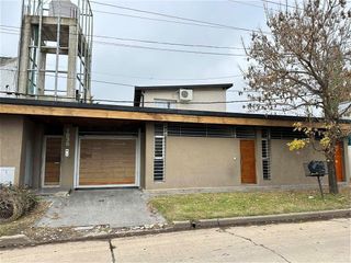 Foto 1 de Dúplex en venta - 2 dormitorios 2 baños - Manuel B. Gonnet