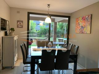 Foto 10 de Casa en Venta en Barrio Campos de Alvarez Moreno