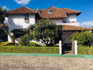 Foto 2 de Venta casa no adosada, en Conjunto privado, cerca de Mirasierra del Valle