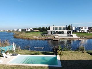 Foto 39 de Venta Casa a La Laguna en El Naudir Escobar EC