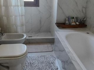 Foto 36 de Venta Casa a La Laguna en El Naudir Escobar EC