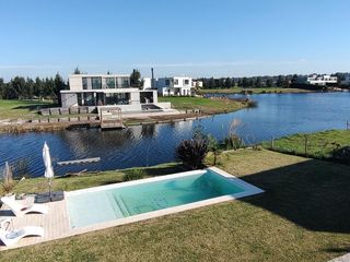 Foto 40 de Venta Casa a La Laguna en El Naudir Escobar EC