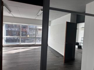 Foto 7 de Oficina de categoría con 2 cocheras