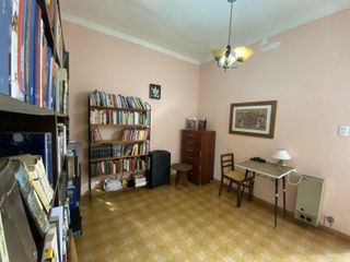 Foto 5 de Oportunidad VENTA | Propiedad en Block 3 Viviendas| A reciclar