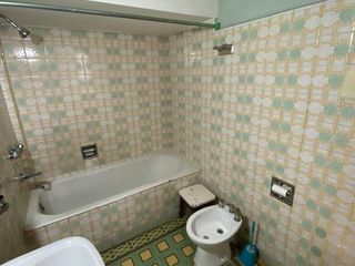 Foto 15 de Oportunidad VENTA | Propiedad en Block 3 Viviendas| A reciclar