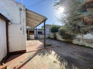 Foto 16 de Oportunidad VENTA | Propiedad en Block 3 Viviendas| A reciclar