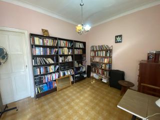 Foto 6 de Oportunidad VENTA | Propiedad en Block 3 Viviendas| A reciclar