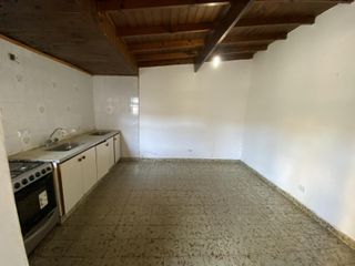 Foto 18 de Oportunidad VENTA | Propiedad en Block 3 Viviendas| A reciclar