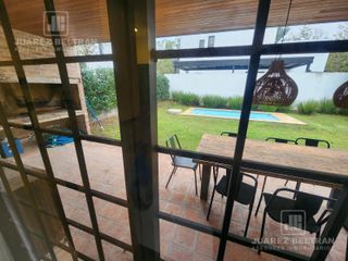 Foto 9 de Casa de 3 dormitorios en Jardines del Golf - Villa Allende