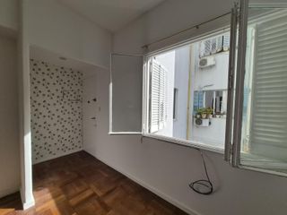 Foto 8 de HERMOSO 2 AMB FTE - 45 m2